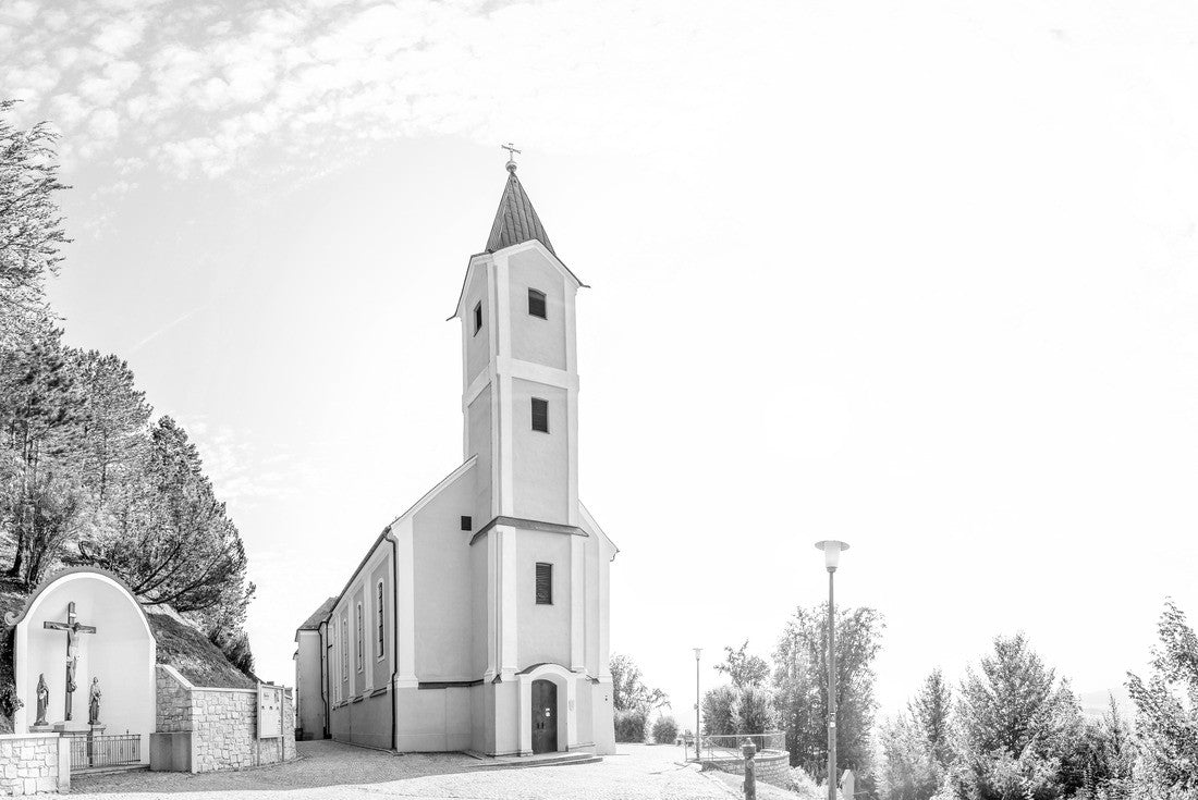 Mariahilf Church in Neumarkt in der Oberpfalz, Bavaria, Germany 2000pc PuzzleBlack and White