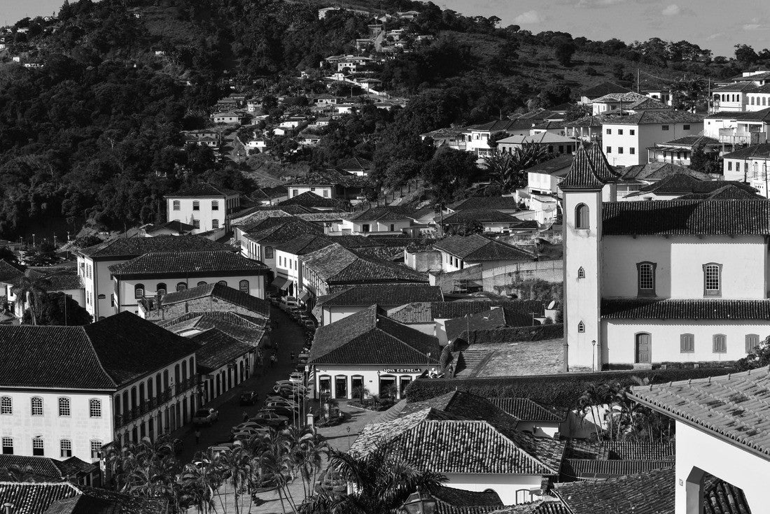 The historic small town of Serro, a remote colonial gem near Diamantina, Minas Gerais, Brazil 2000pc PuzzleBlack and White