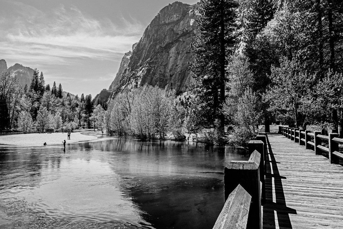 Noah Jigsaw Puzzle island beach as seen from the Swinging Bridge. Yosemite National park in black white 2000 pieces
