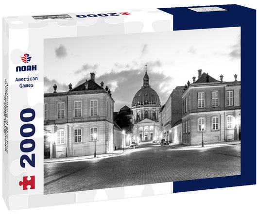 Noah Jigsaw Puzzle Amalienborg at blue hour in Copenhagen, Denmark in black white 2000 pieces