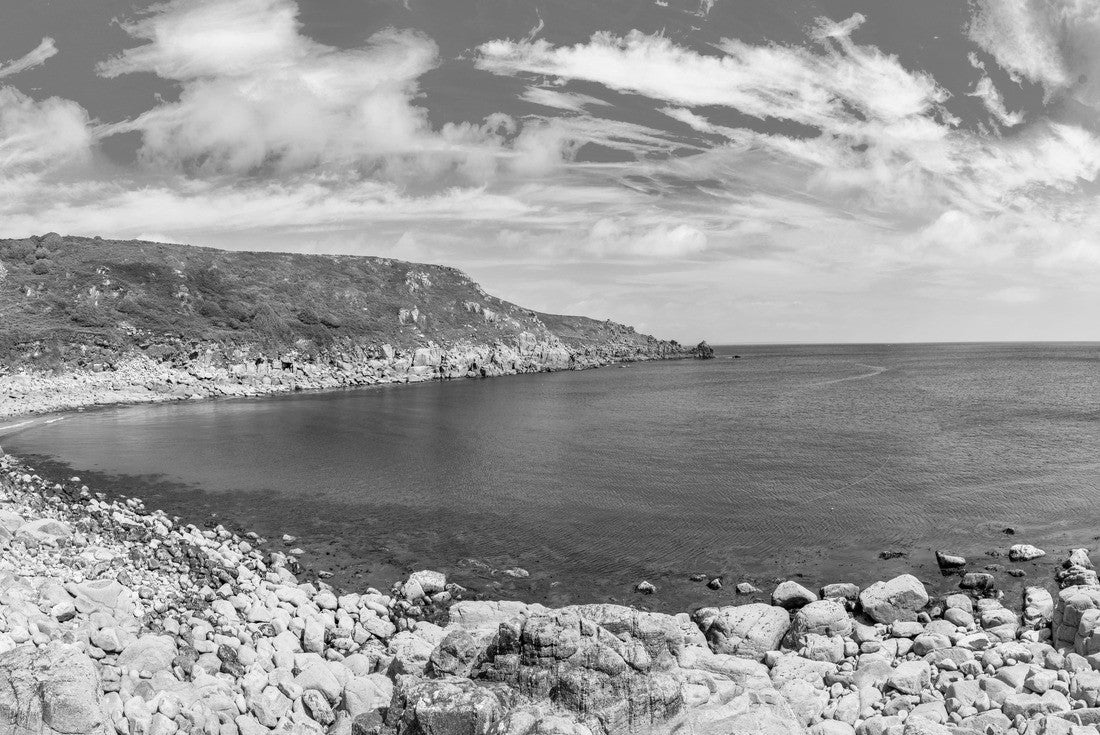 Lamorna Cove Beach,  South Cornwall 2000pc PuzzleBlack and White