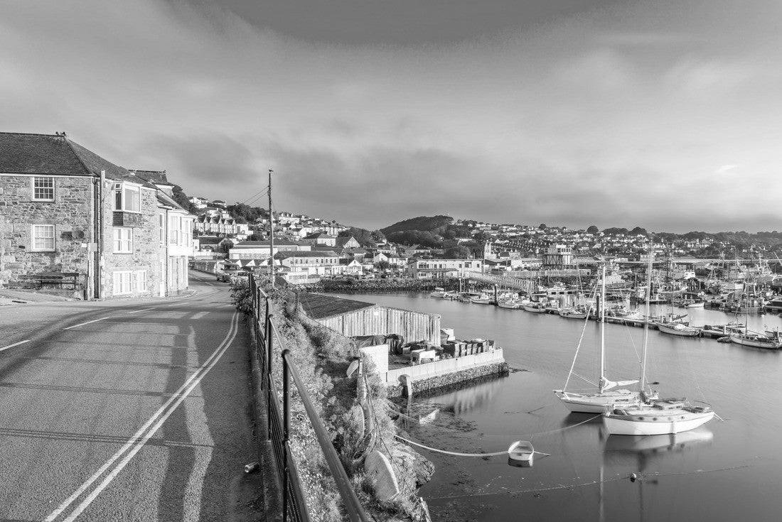 Newlyn harbor town at sunrise in Cornwall. United Kingdom 2000pc PuzzleBlack and White
