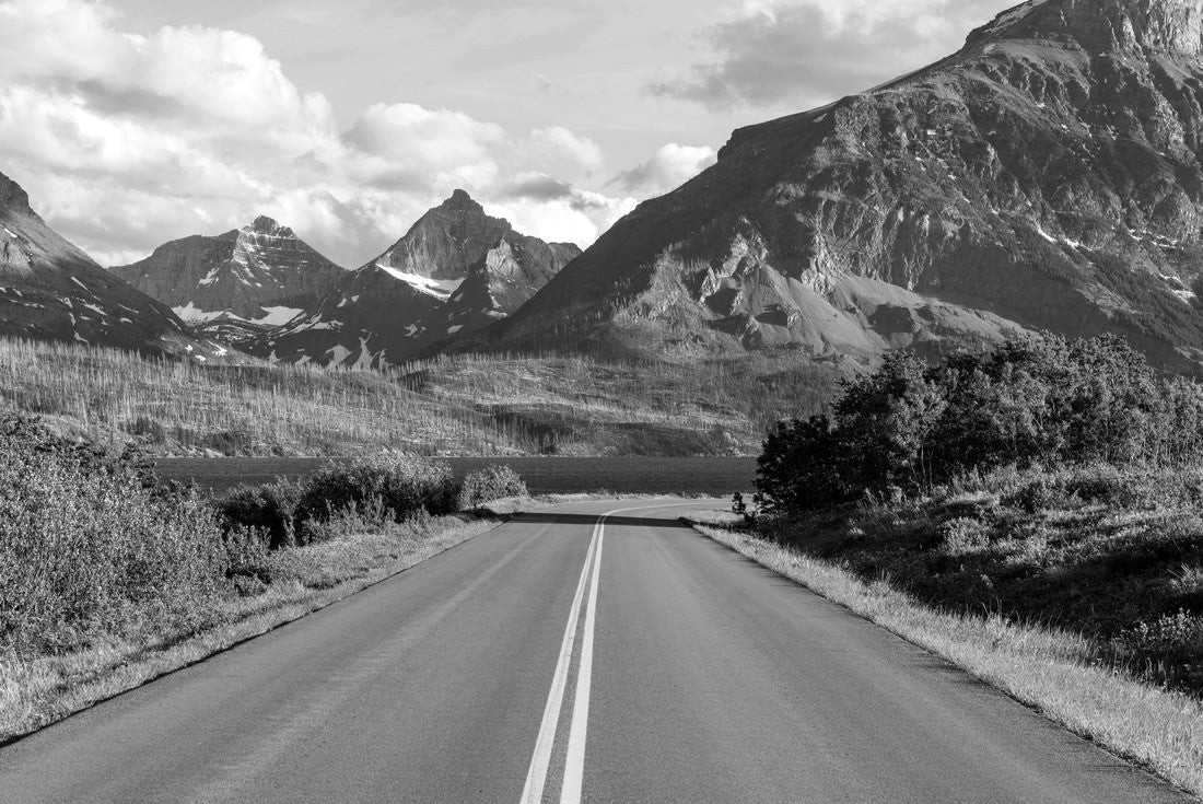 Noah Jigsaw Puzzle Go To The Sun Road - A Spring evening view of an east section of Go To The Sun Road at Saint Mary Lake, with rugged high peaks towering in the background. Glacier National Park. Montana, USA in black white 2000 pieces