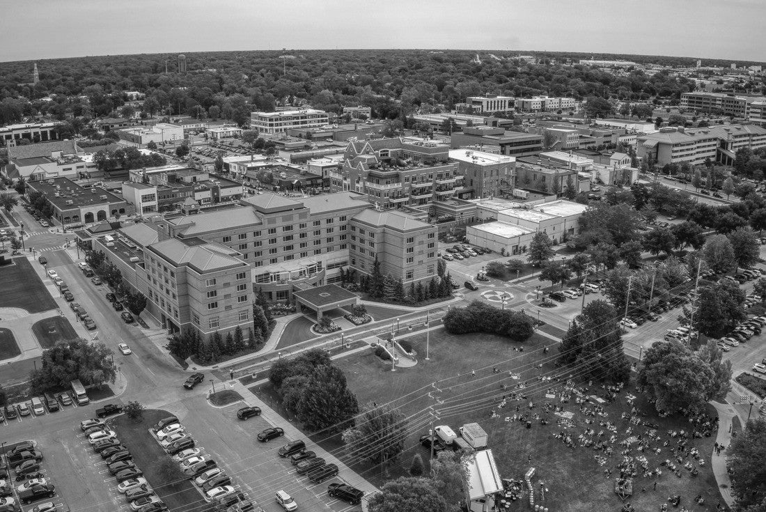 Aerial view of Midland, Michigan in summer 2000pc PuzzleBlack and White