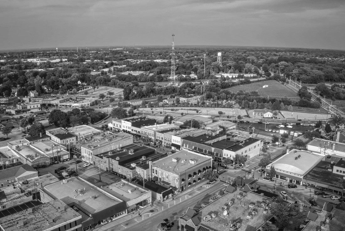Aerial view of the Chicago suburb of Crystal Lake, Illinois 2000pc PuzzleBlack and White