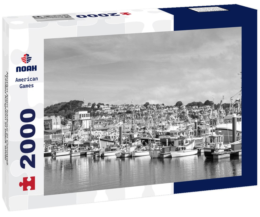 Newlyn town harbour in Cornwall. United Kingdom 2000pc PuzzleBlack and White