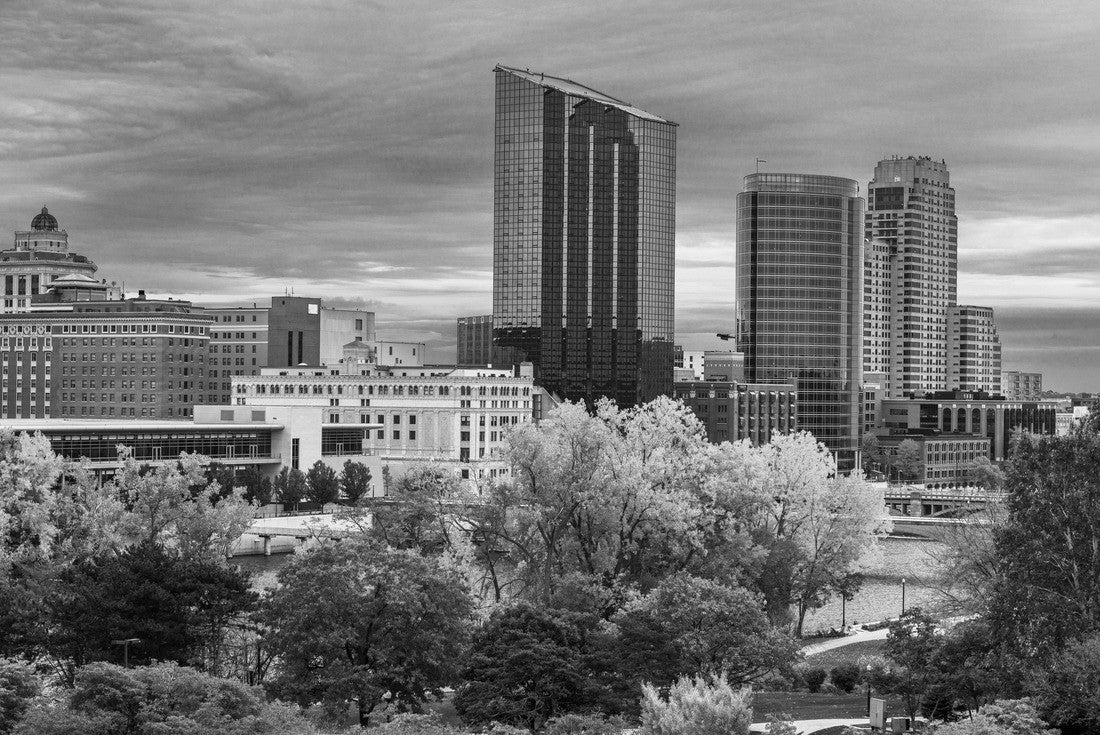 Grand Rapids, Michigan, USA skyline in the fall season 2000pc PuzzleBlack and White