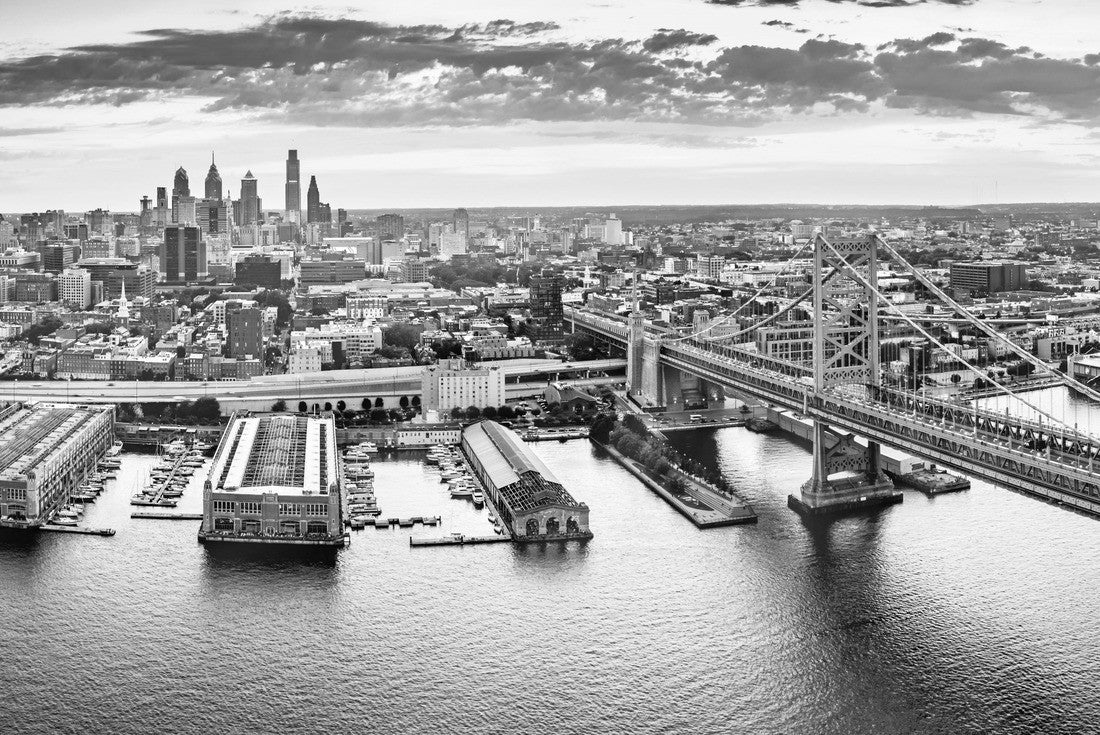 Aerial view with Ben Franklin Bridge and Philadelphia skyline at sunset. Ben Franklin Bridge is a suspension bridge between Philadelphia and Camden, NJ 2000pc PuzzleBlack and White