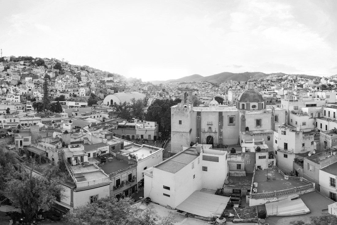 Air bubble over the beautiful magical city of Guanajuato, Mexico, with a special sunset in the background 2000pc PuzzleBlack and White