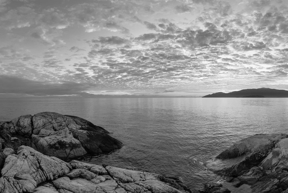 the lighthouse park on a rocky coast at a dramatic, cloudy sunset. Horseshoe Bay, West Vancouver, British Columbia, Canada 2000pc PuzzleBlack and White