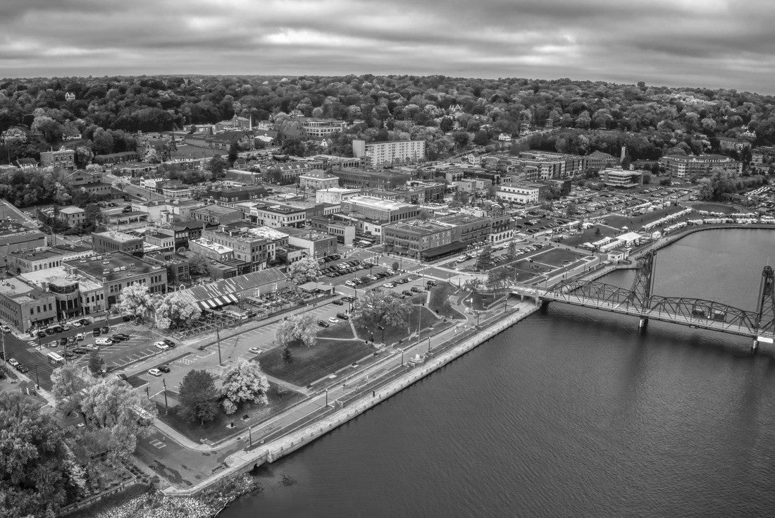 Aerial view of the suburb of Stillwater, Minnesota 2000pc PuzzleBlack and White