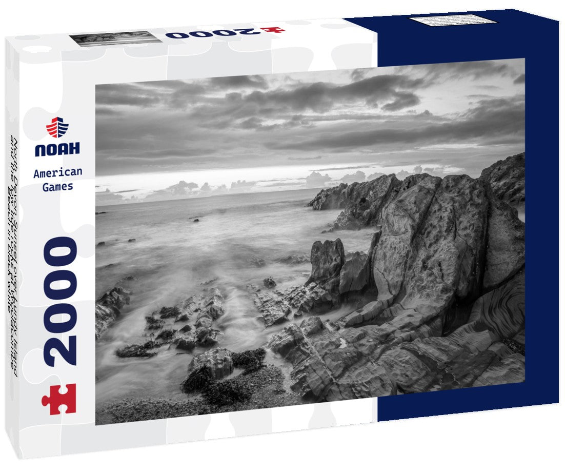 North Devon Sunset over Lundy Island and the low tide rocks at Woolacombe Beach 2000pc PuzzleBlack and White