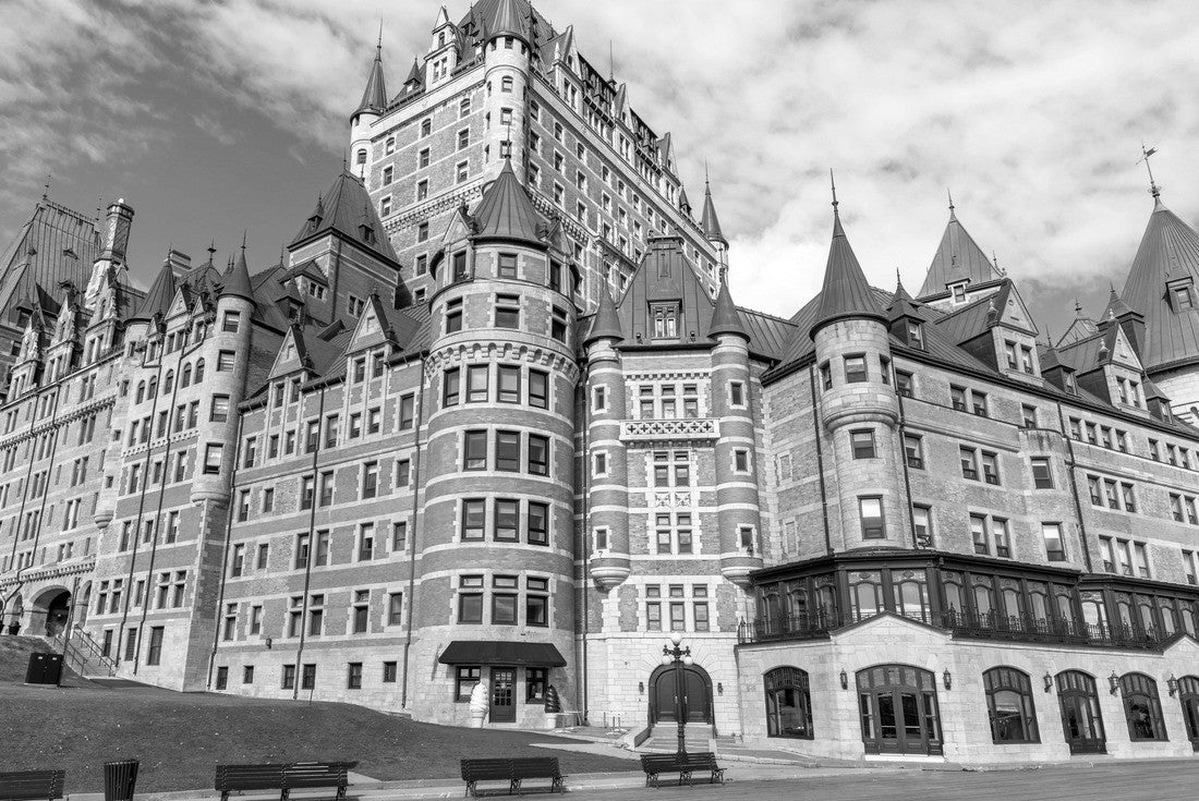 Famous Chateau Frontenac in the historic center of Quebec on Dufferin Terrace Promenade with scenic views and landscapes of the Saint Lawrence River 2000pc PuzzleBlack and White