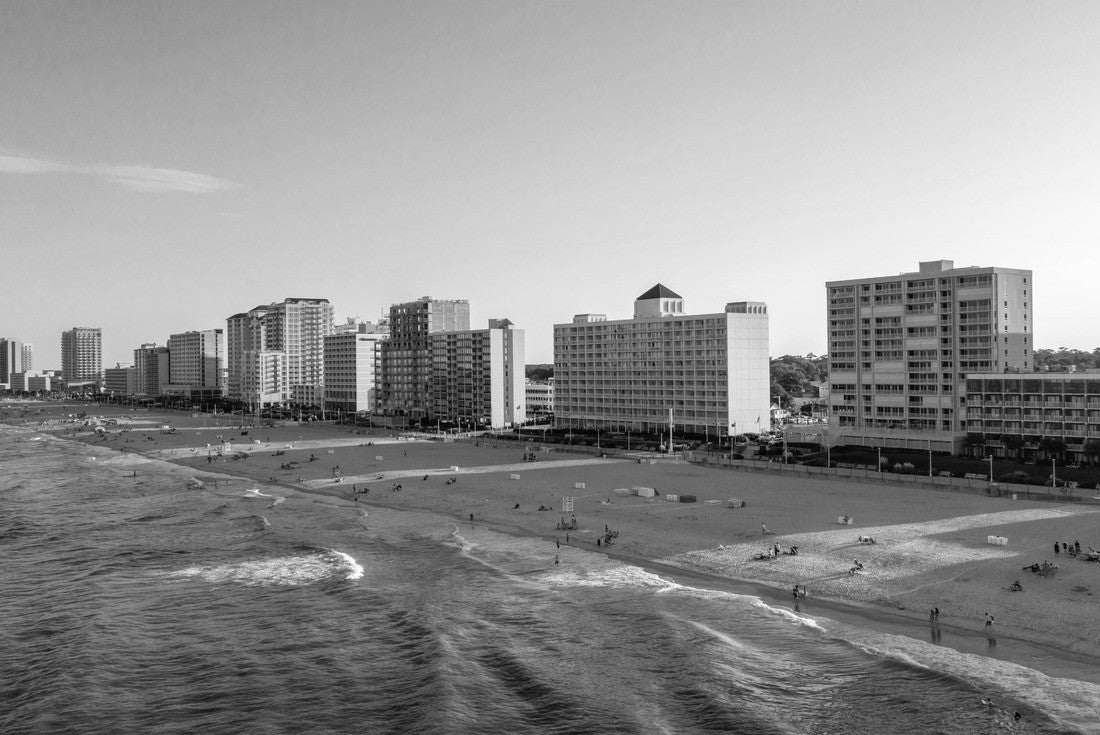 Noah Jigsaw Puzzle skyline of the Virginia Beach Oceanfront looking South in black white 2000 pieces