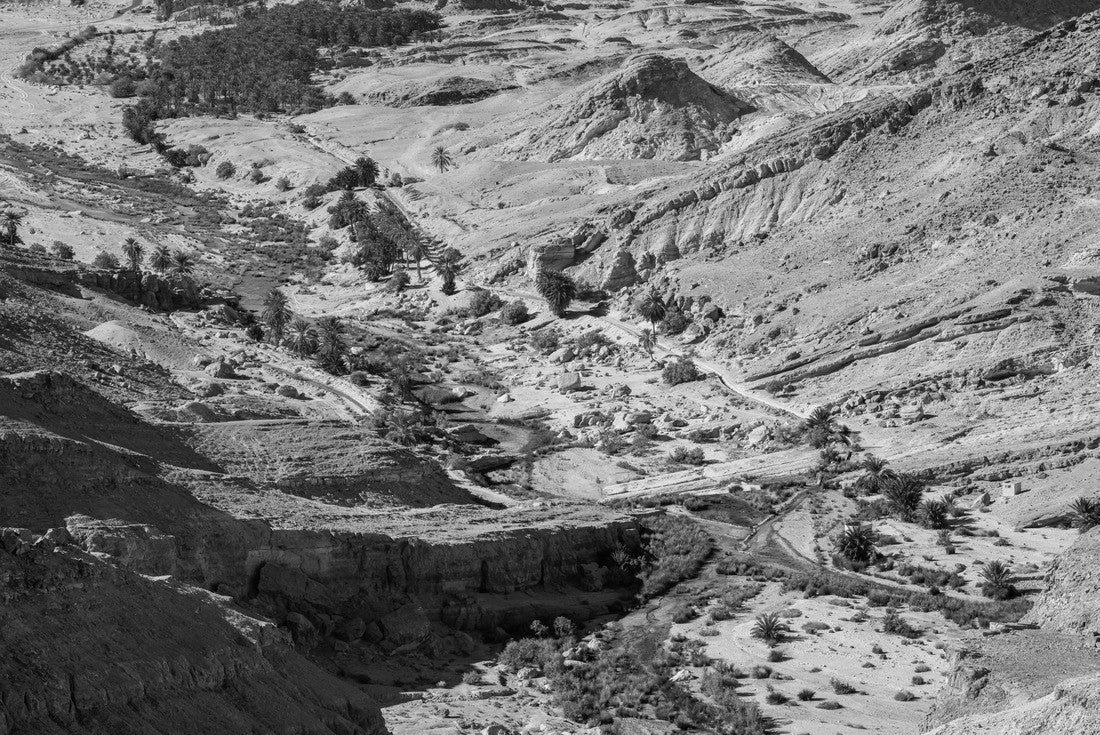 the Südberg in western Tunisia near the Sahara - Province of Tozeur - Tunisia 2000pc PuzzleBlack and White