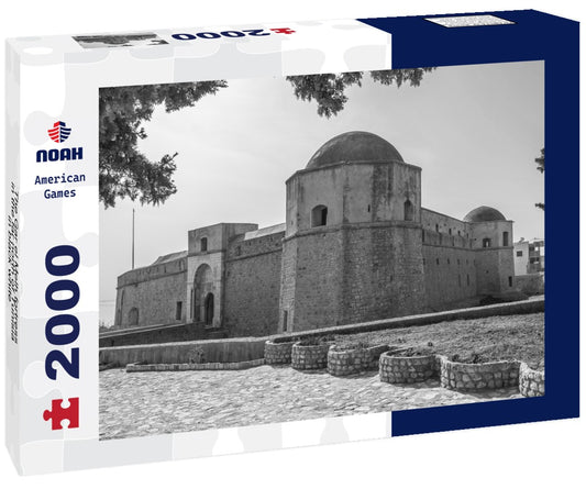 Noah Jigsaw Puzzle The Gar el Melh fortress in the far north of Tunisia in black white 2000 pieces