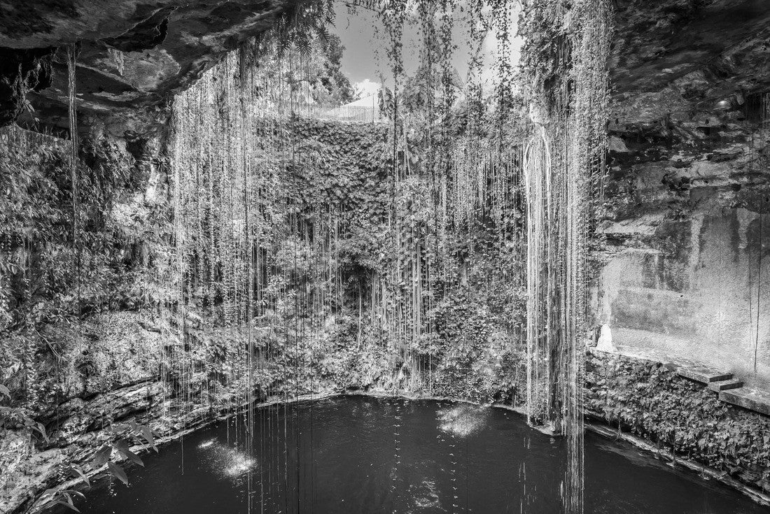 Ik-Kil Cenote, Mexico. Beautiful cenote on the Yucatan peninsula with transparent water and hanging roots. Chichen Itza, Central America 2000pc PuzzleBlack and White