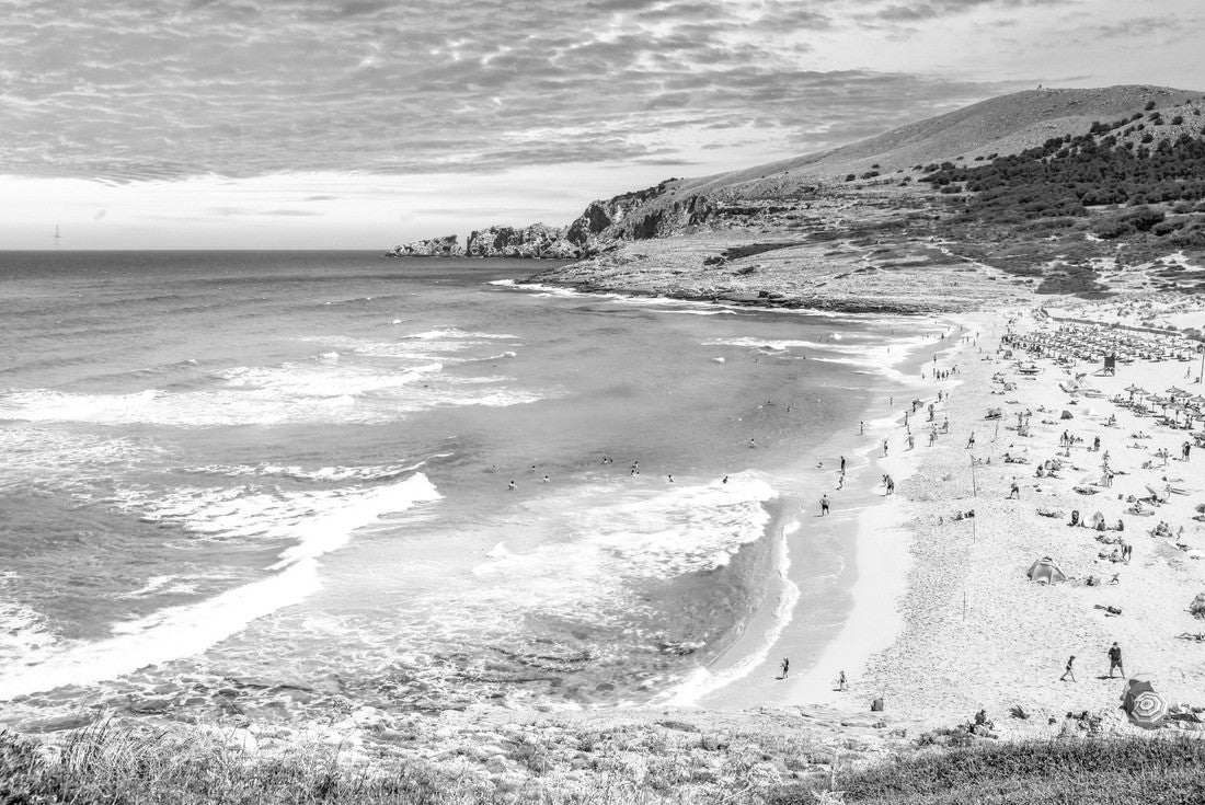 Beach in Cala Mesquida, Mallorca, Spain 2000pc PuzzleBlack and White
