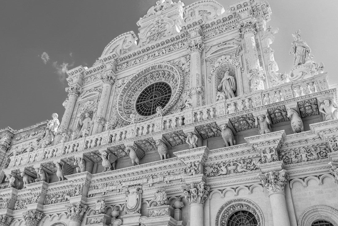 Beautiful baroque façade of the Church of Santa Croce, Lecce, Puglia, Italy 2000pc PuzzleBlack and White