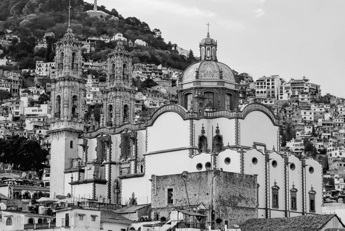 Church of Santa Prisca, Taxco de Alarcon, Guerrero, Mexico 2000pc PuzzleBlack and White