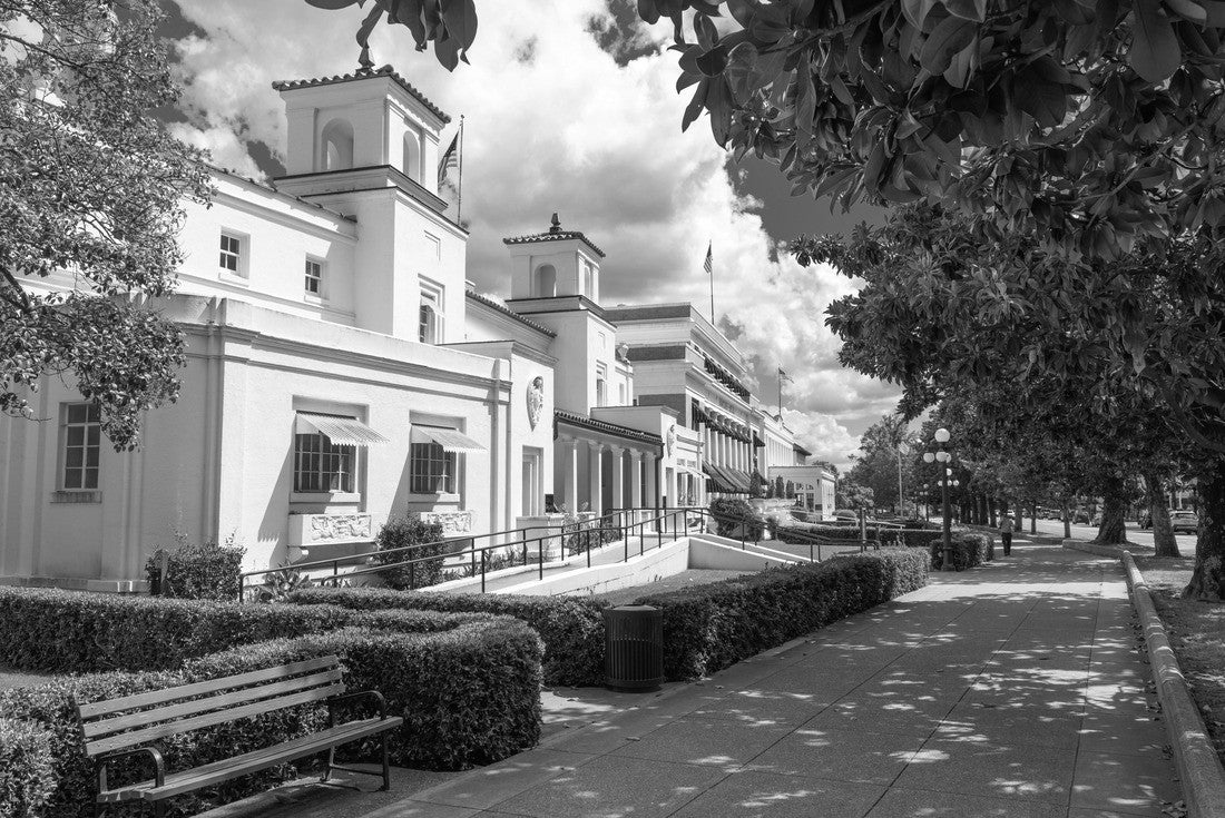 Hot Springs, Arkansas, USA Downtown 2000pc PuzzleBlack and White