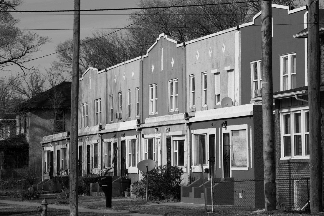 Noah Jigsaw Puzzle Afternoon light shines on housing near downtown Gary, Indiana, USA in black white 2000 pieces