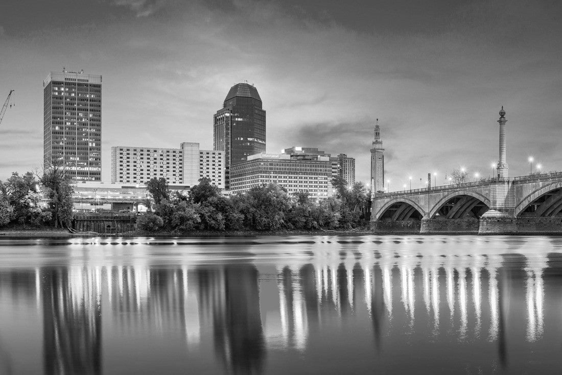 Springfield, Massachusetts, USA Downtown Skyline at the river 2000pc PuzzleBlack and White