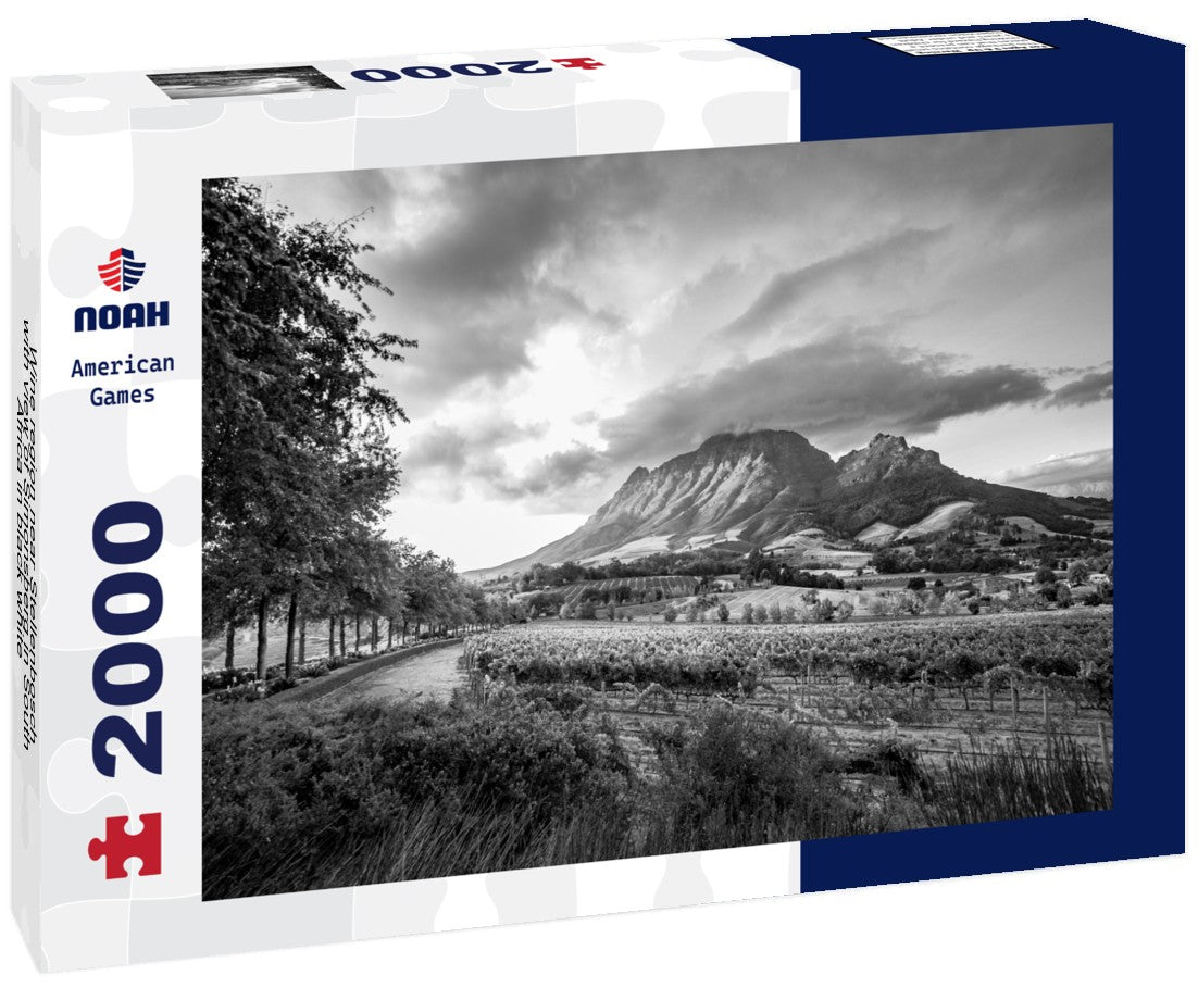 Wine region near Stellenbosch with view of Simonsberg in South Africa 2000pc PuzzleBlack and White