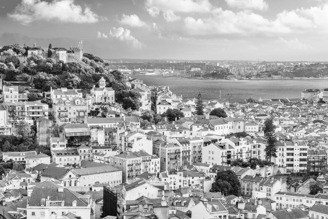 Lisbon, Portugal City Skyline with Sao Jorge Castle and the Tagus River 2000pc PuzzleBlack and White