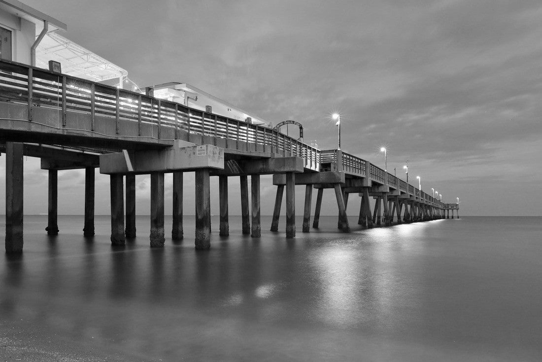 Fishing Peer at Dania Beach at Sun Set, Fort Lauderdale, Florida, USA 2000pc PuzzleBlack and White