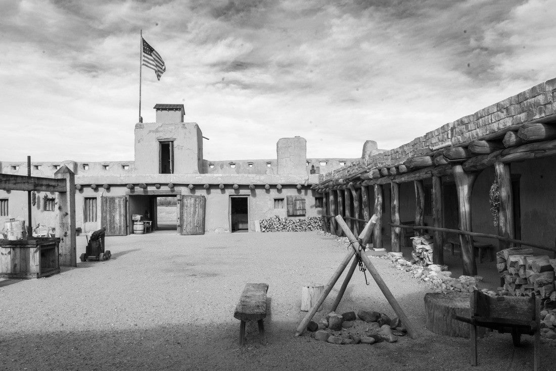 Courtyard at Bent's Old Fort National Historic Site, Colorado 2000pc PuzzleBlack and White