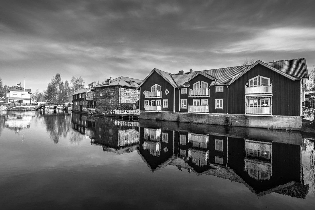 The picturesque wooden houses in the center of the town of Falun in Dalarna, Sweden 2000pc PuzzleBlack and White