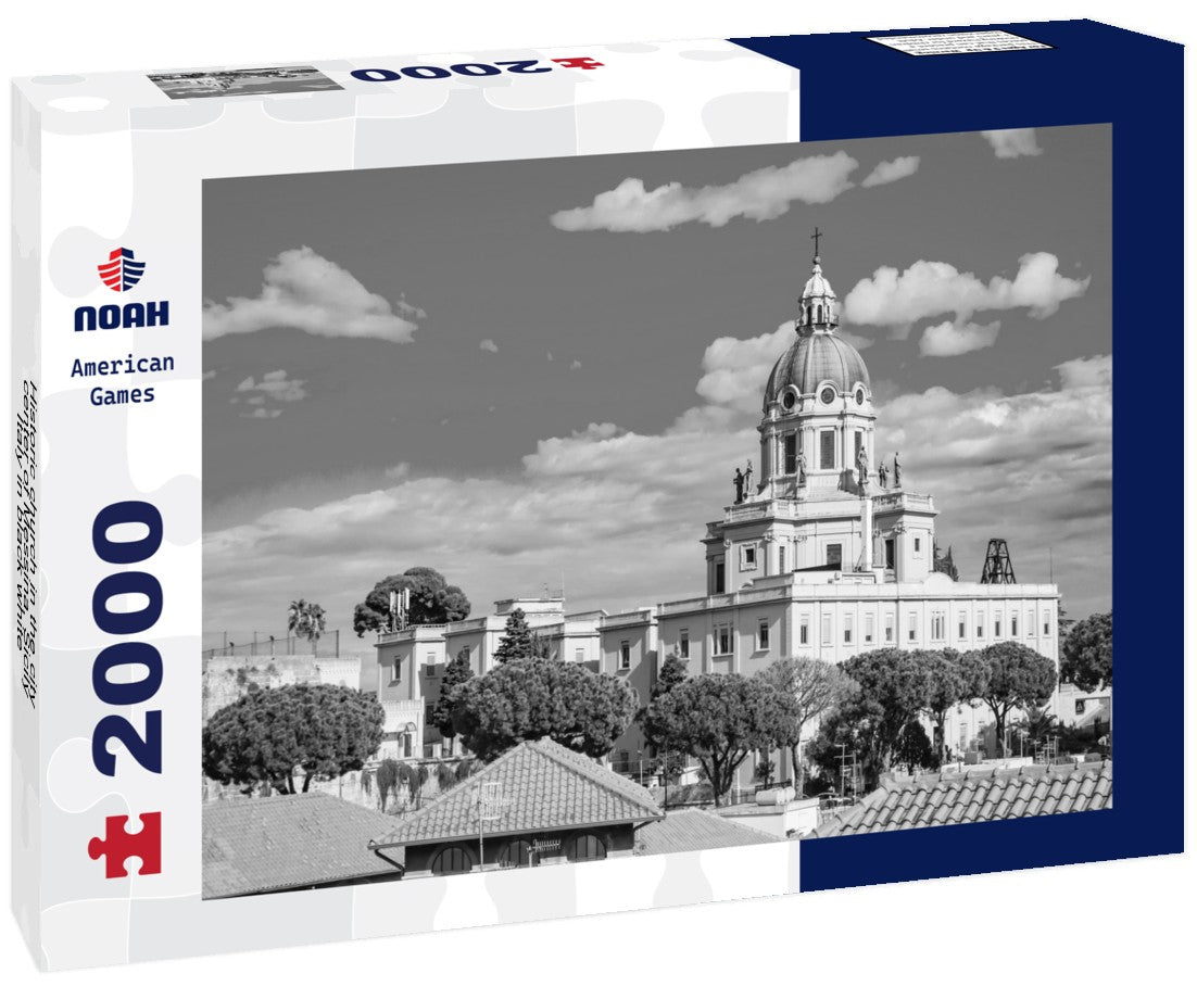 Historic church in the city center of Messina, Sicily, Italy 2000pc PuzzleBlack and White