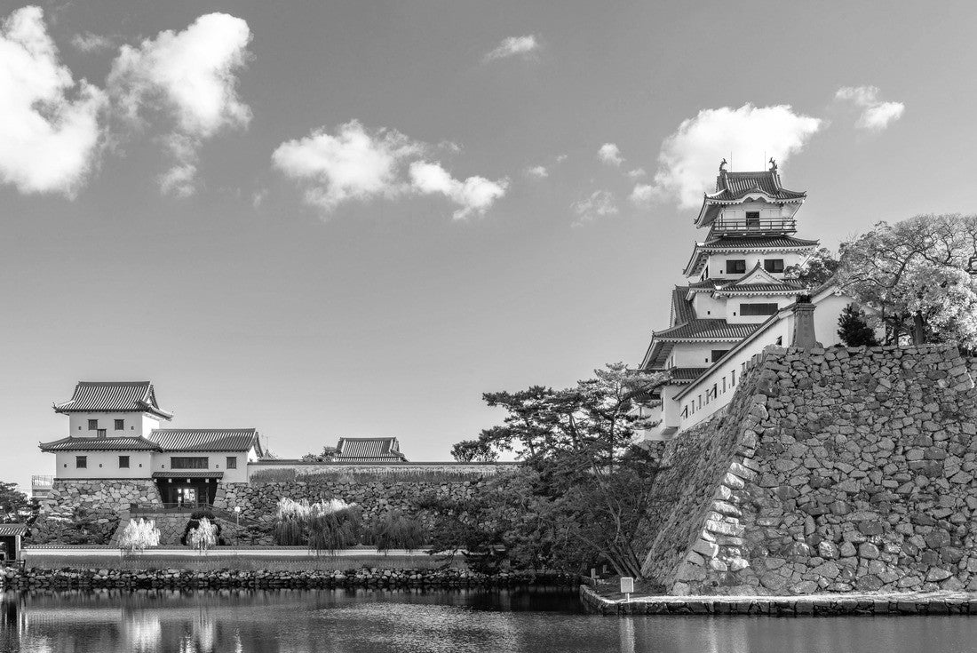 Landscape of Imabari Castle in Ehime, Japan 2000pc PuzzleBlack and White