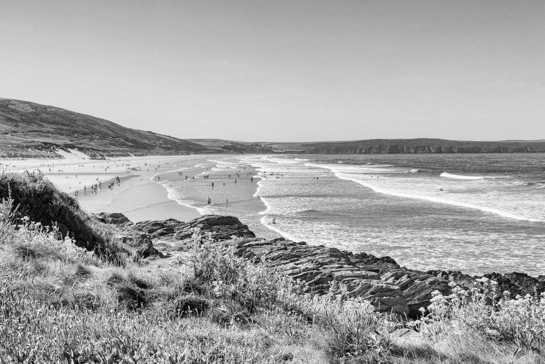 Noah Jigsaw Puzzle The beach at Woolacombe, North Devon, England, UK in black white 2000 pieces