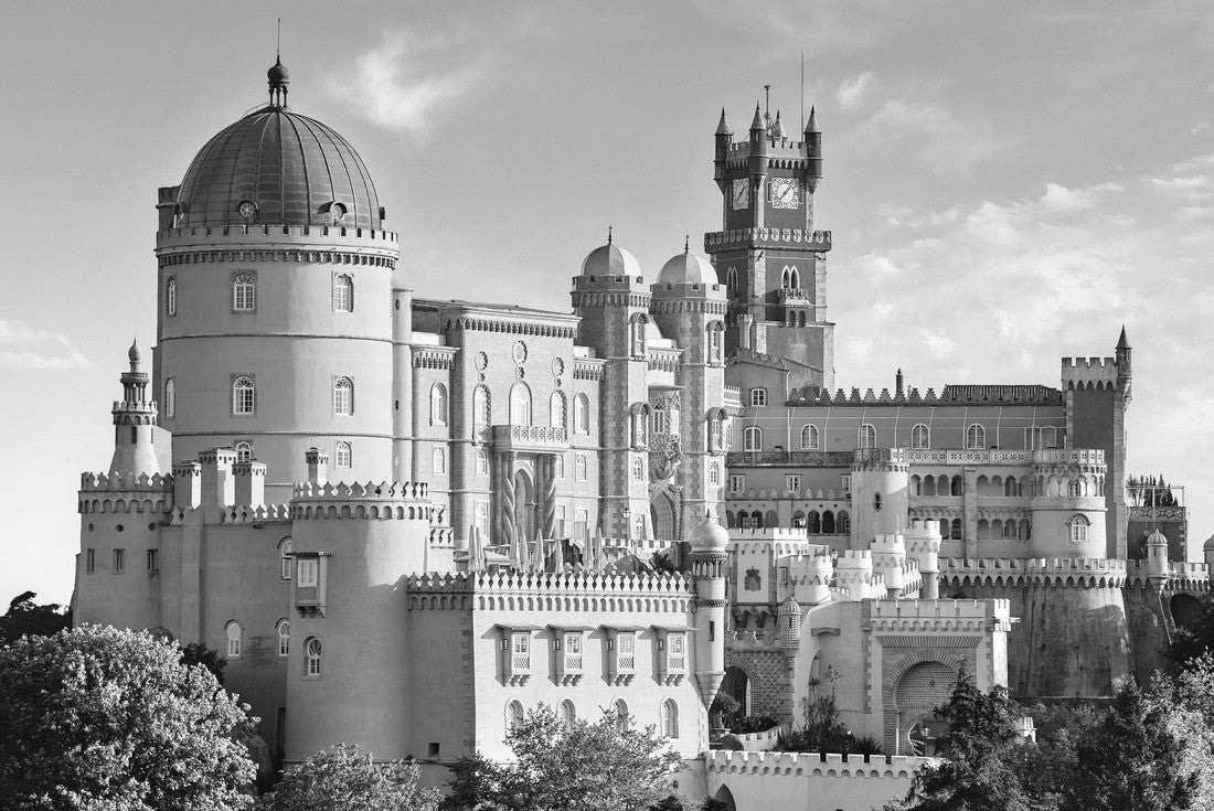 Pena Palace in Sintra. Lisbon, Portugal. Famous landmark 2000pc PuzzleBlack and White