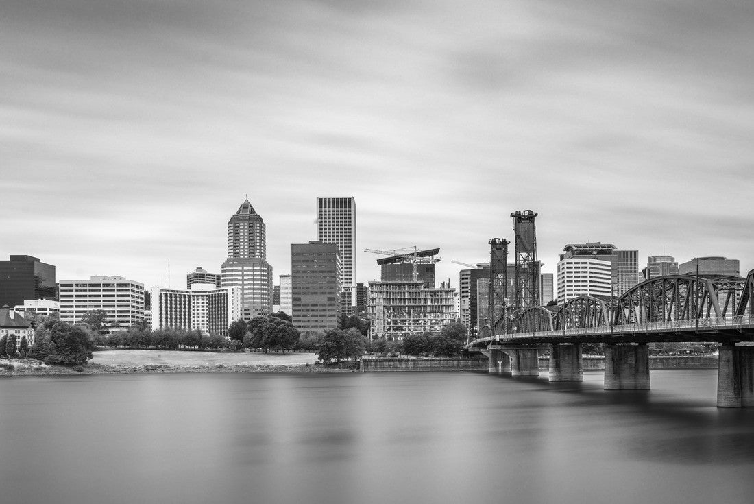 Portland, Oregon, USA skyline at dusk on the Willamette River 2000pc PuzzleBlack and White