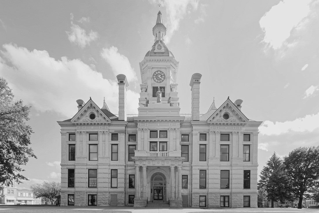 The beautiful Marshall County, Iowa courthouse as seen in 2017. This majestic building was designed by the same firm as the Iowa State Capitol building and was completed in 1886 2000pc PuzzleBlack and White