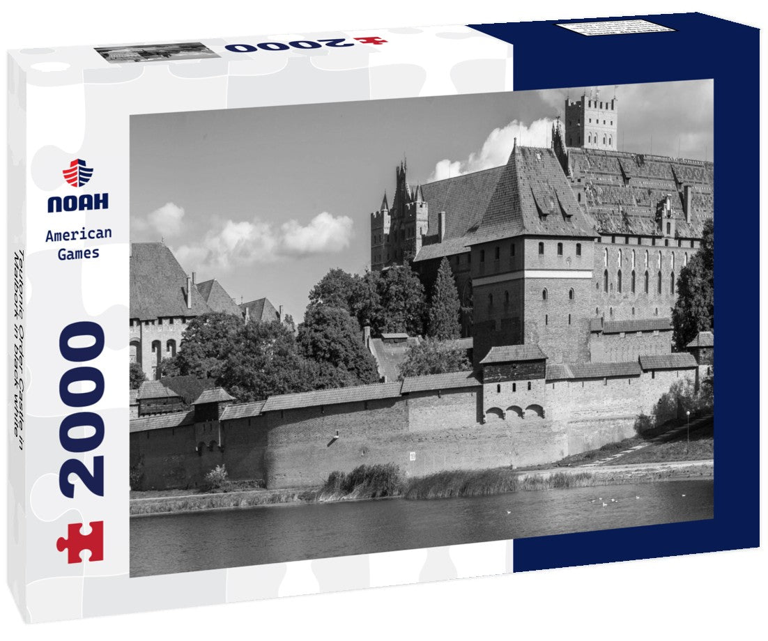 Teutonic Order Castle in Malbork 2000pc PuzzleBlack and White
