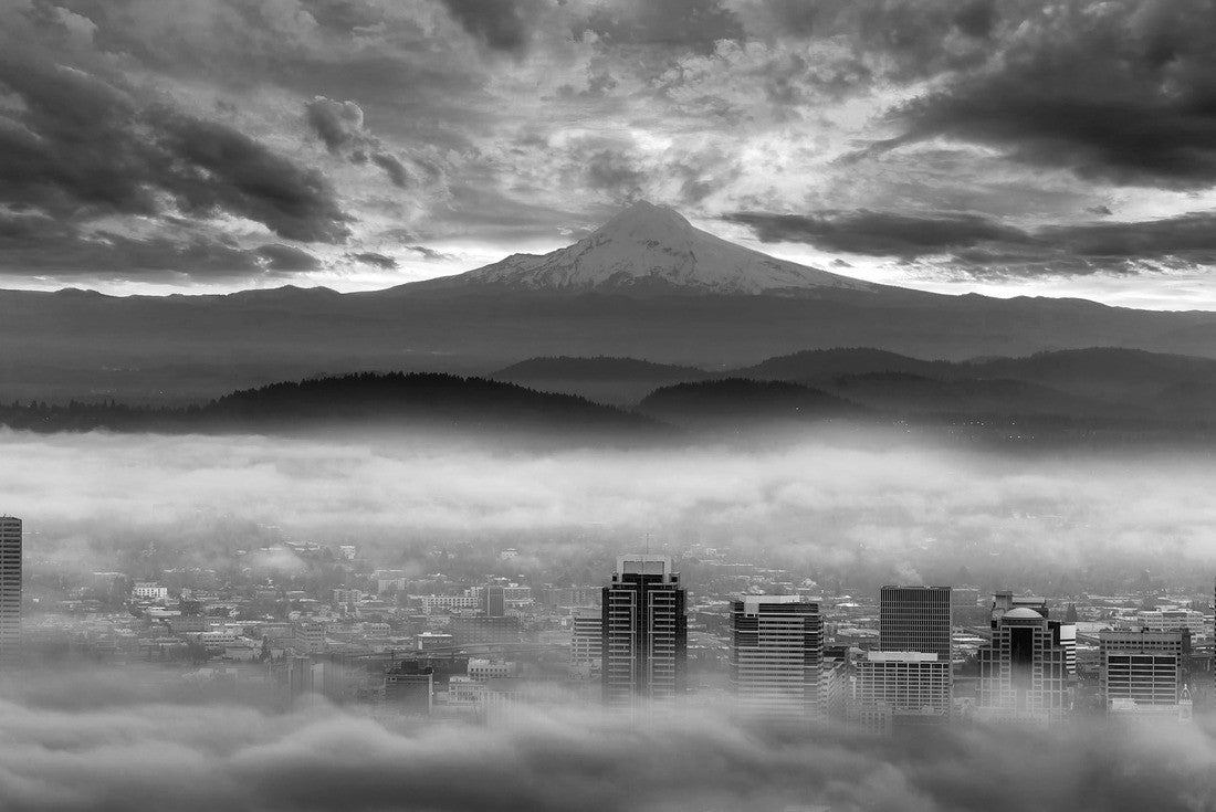 Dramatic colorful sunrise over Mount Hood and foggy Portland Oregon city downtown 2000pc PuzzleBlack and White