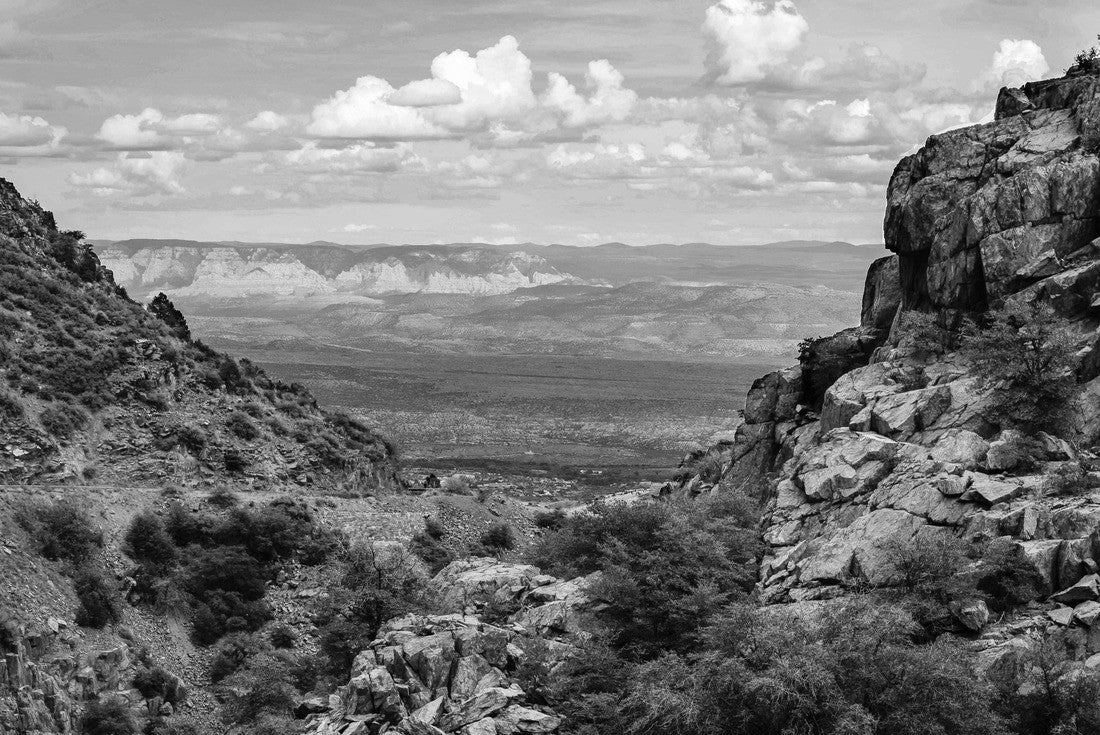 Beautiful Prescott Valley, Arizona 2000pc PuzzleBlack and White