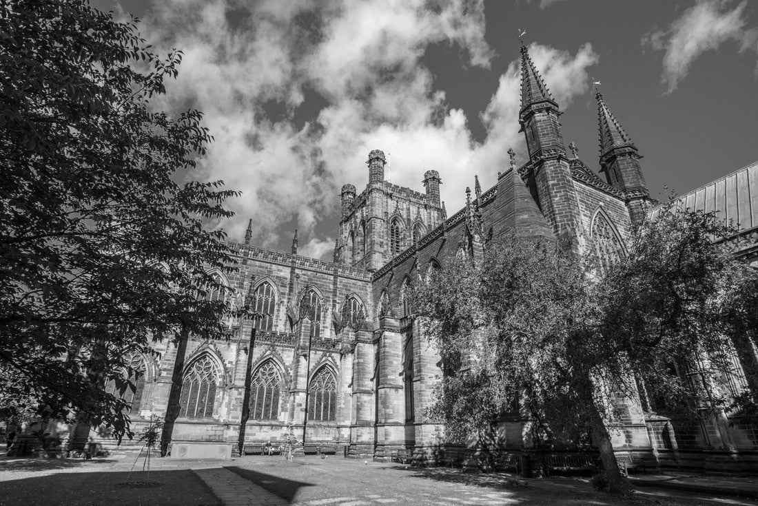 the magnificent Chester Cathedral, in the historic city of Chester in Cheshire, UK 2000pc PuzzleBlack and White