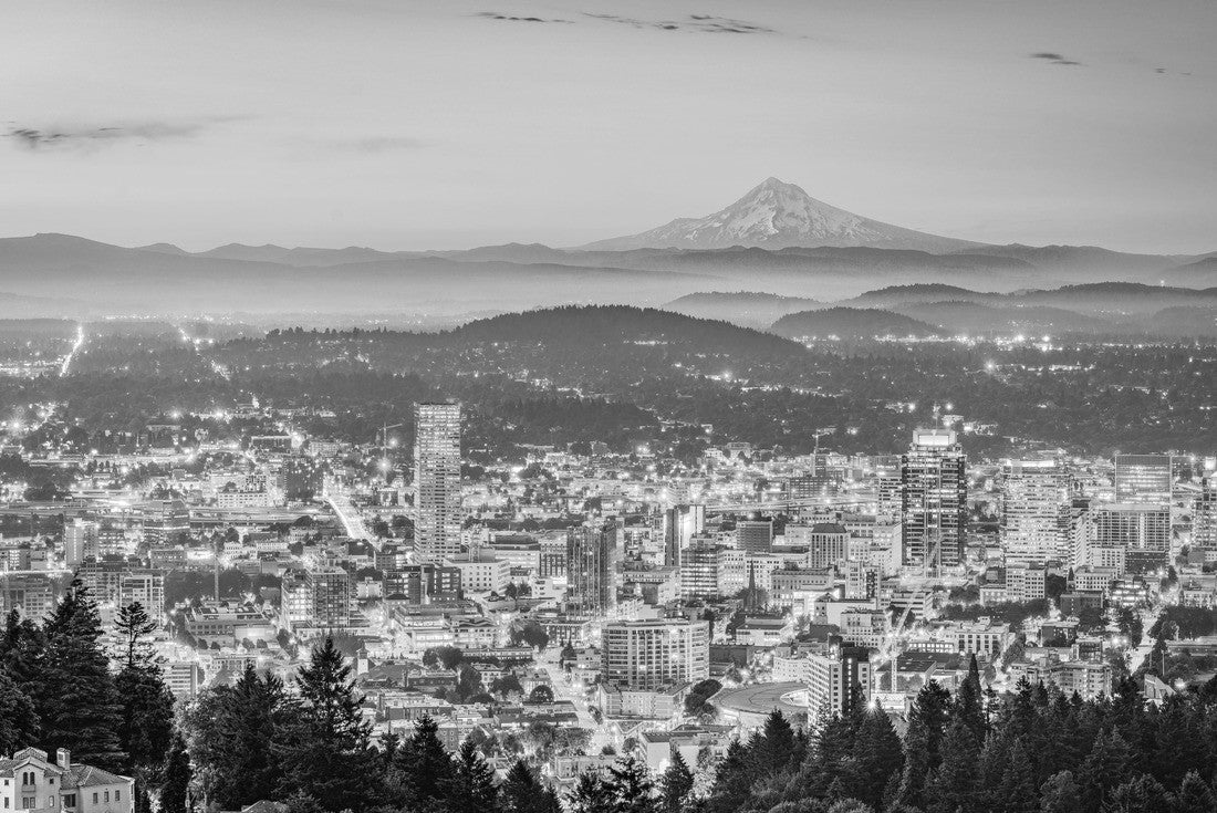 Portland, Oregon, USA downtown skyline with Mt. Hood at dawn 2000pc PuzzleBlack and White