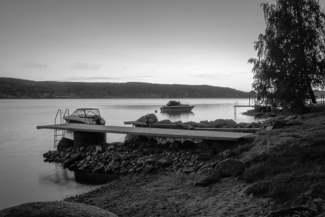 Noah Jigsaw Puzzle Sunset at the lake Fryken in Sunne, Sweden in black white 2000 pieces