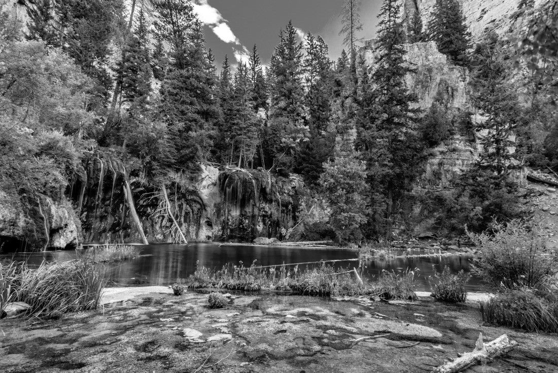 Noah Jigsaw Puzzle A breathtaking view of Hanging Lake near Glenwood Springs, Colorado in black white 2000 pieces