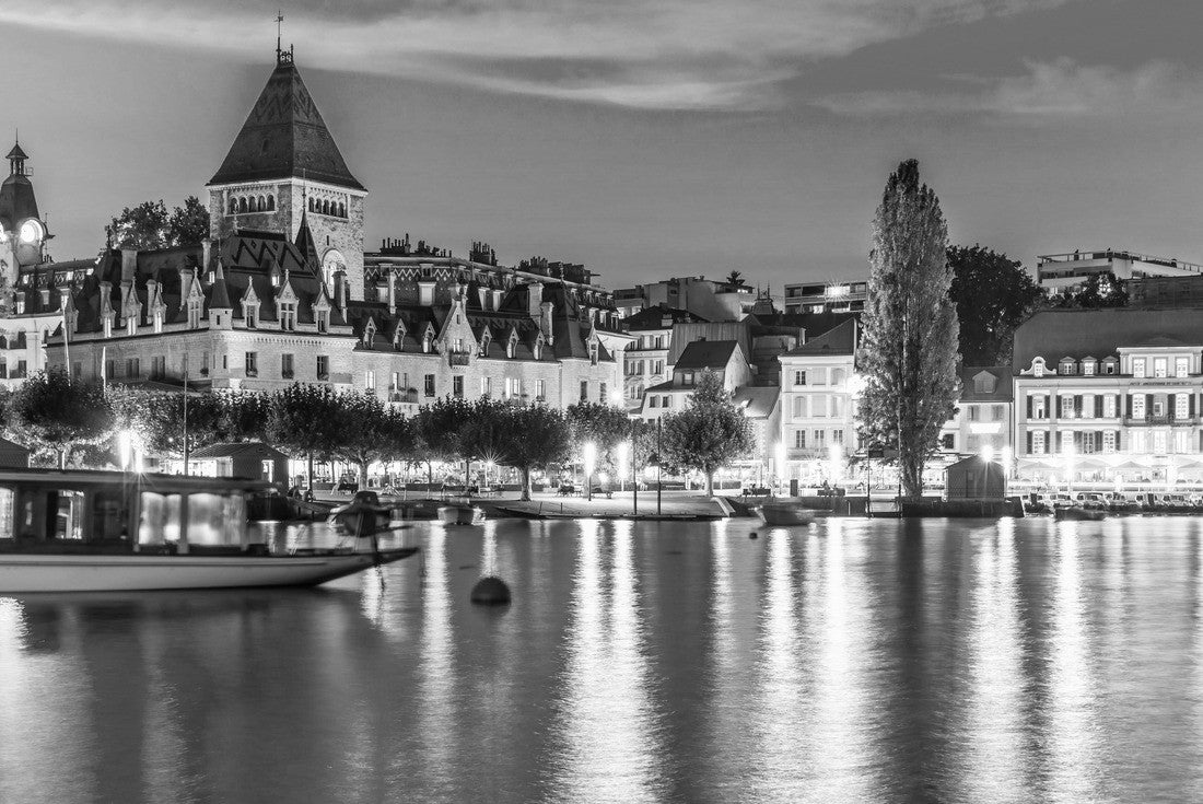the old town of Lausanne, Switzerland 2000pc PuzzleBlack and White