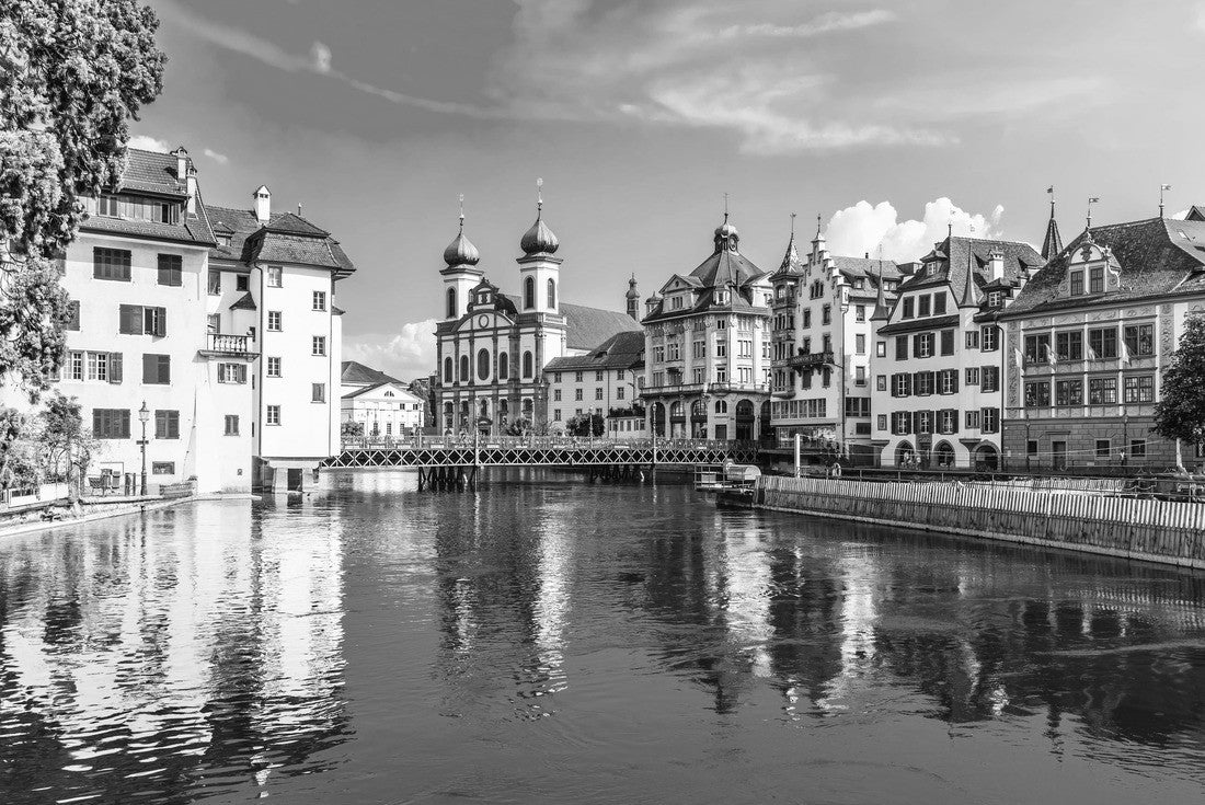 the medieval old town in Lucerne, Switzerland 2000pc PuzzleBlack and White