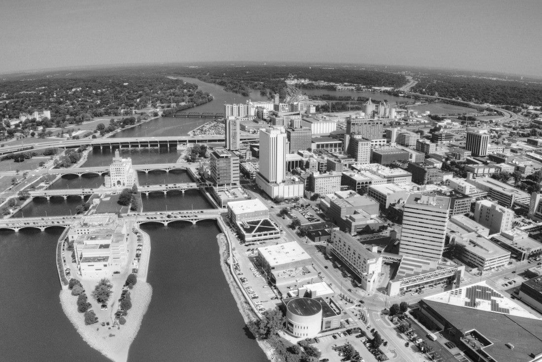 Aerial view of Cedar Rapids, Iowa in summer 2000pc PuzzleBlack and White