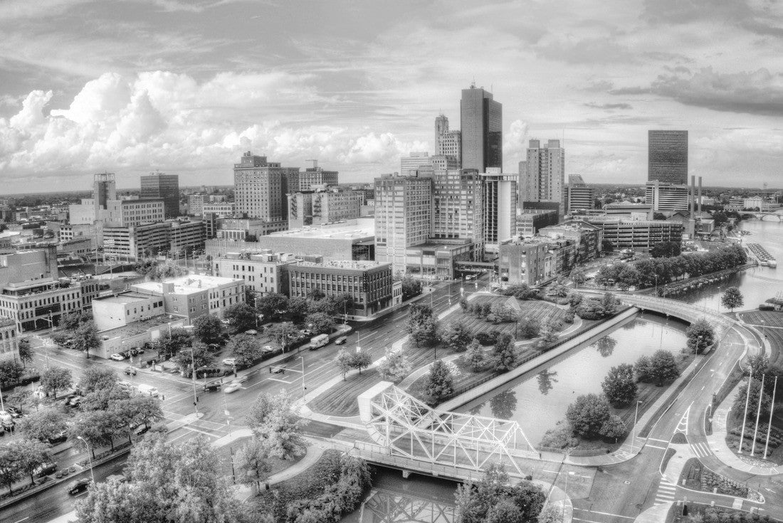 Toledo is an Urban Center in Ohio 2000pc PuzzleBlack and White