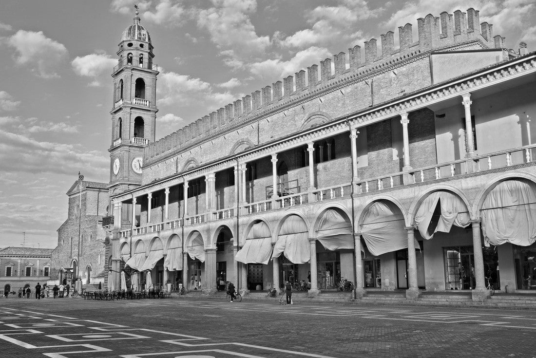 Faenza, Ravenna, Emilia-Romagna, Italy: Piazza del Popolo (People's Square) with the characteristic double porch on the facade of the medieval palace in the city famous for its artistic ceramics 2000pc PuzzleBlack and White